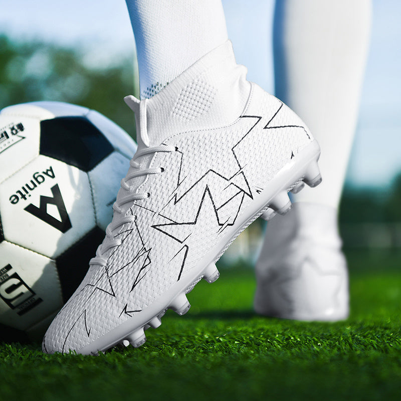 Lambo Sporting Goods Anti Slip Breathable Soccer Cleats TPU