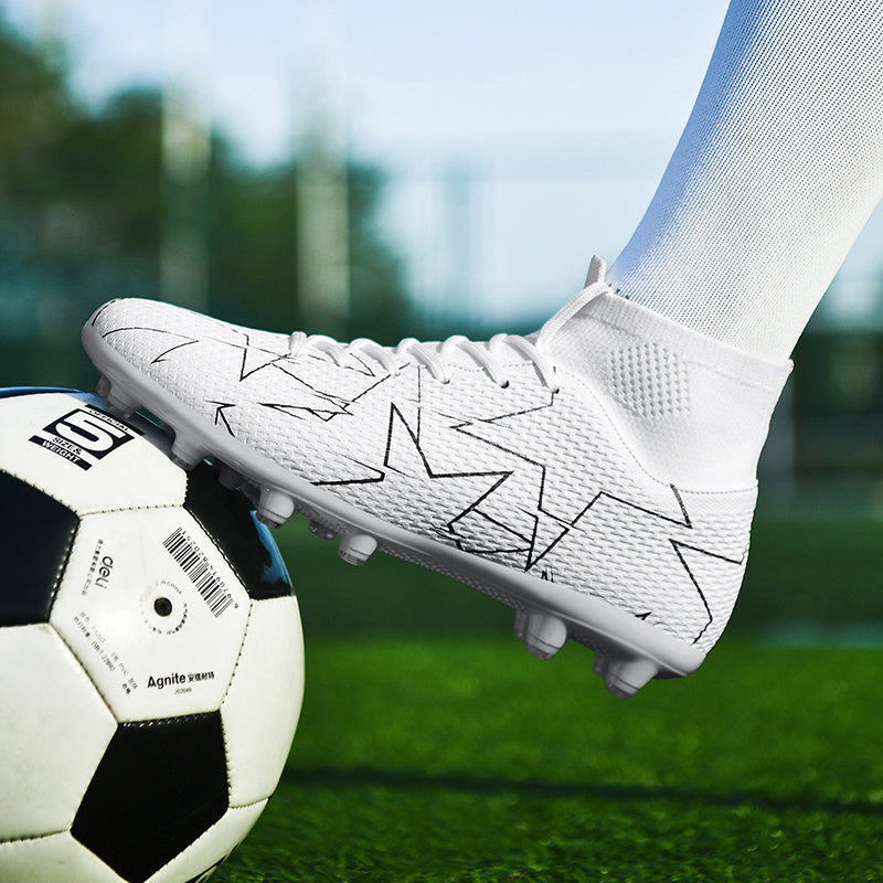 Lambo Sporting Goods Anti Slip Breathable Soccer Cleats TPU